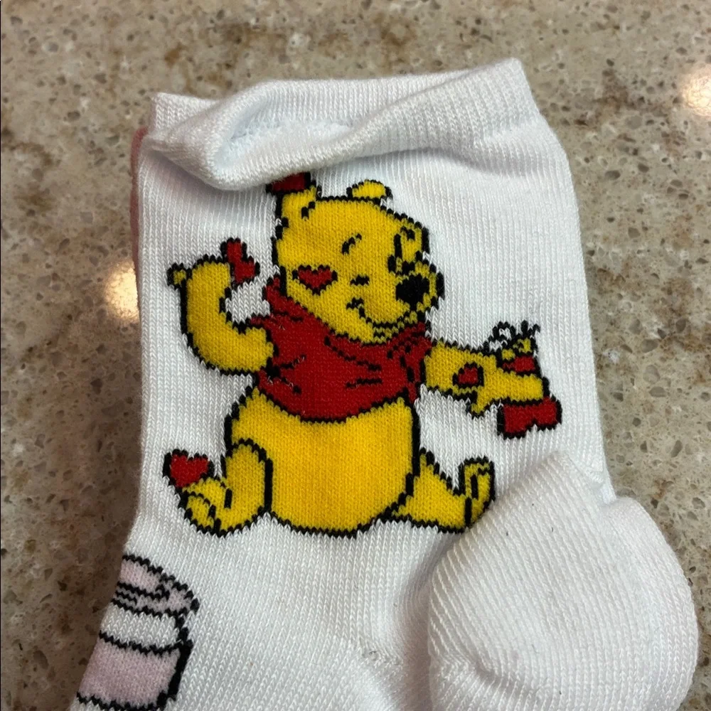 NWT Disney Winnie the Pooh Mid-Crew 3-Pack Socks